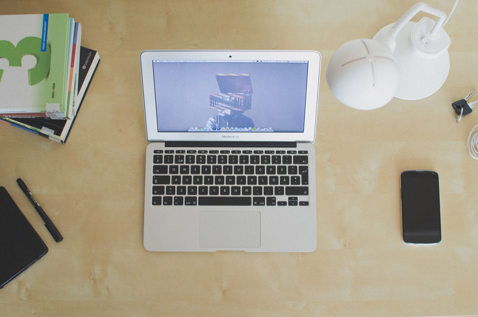 laptop_from_top1